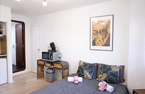 Carnot Apartment | Cannes Cosy l Studio Climatisé l Plages l Gare