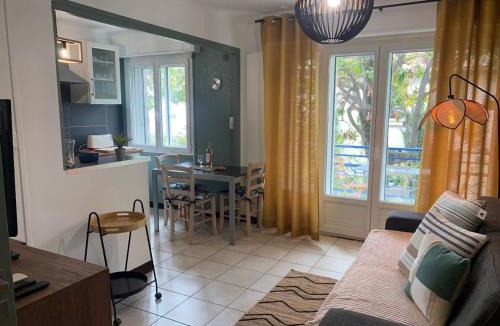 La Croix des Gardes Apartment | Cannes Plage