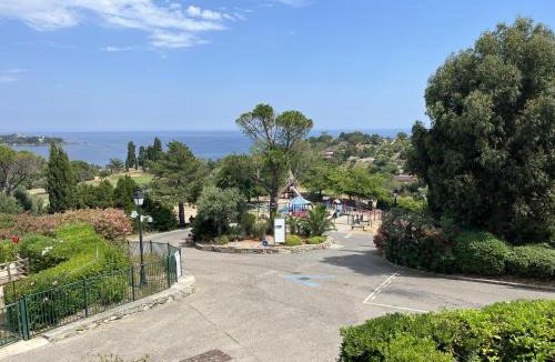 Cap Esterel Apartment | Cap Esterél 2 pièces vue mer et piscines
