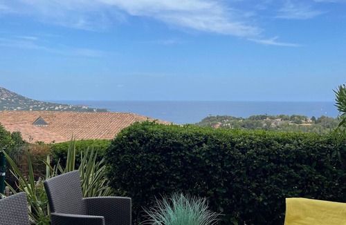 Cap Esterel Apartment | Cap Esterel: 2-room garden, pool access