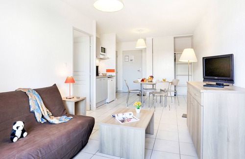 Le Grau-Du-Roi Apartment | Cap Med by Interhome