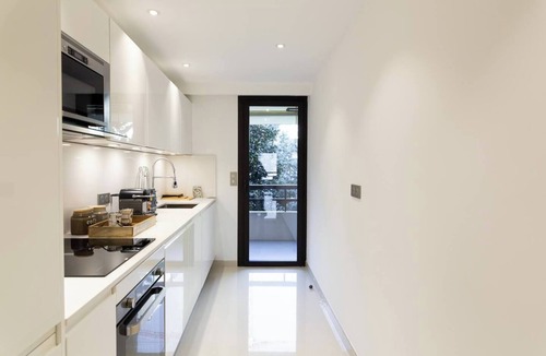 Cannes City Centre Apartment | Carlton area : Luxury & new 2 beds/2 baths