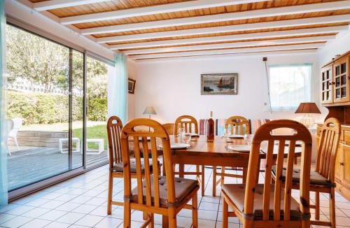 Carnac Villa | Carnac: Maison 4 pièces, 6 pers, Parking, Près plage - FR-1-477-54