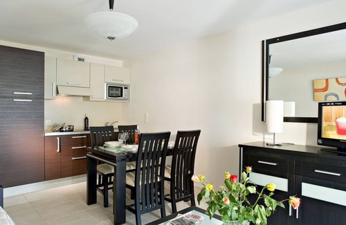 Mandelieu-La-Napoule Apartment | Carré Marine by Interhome
