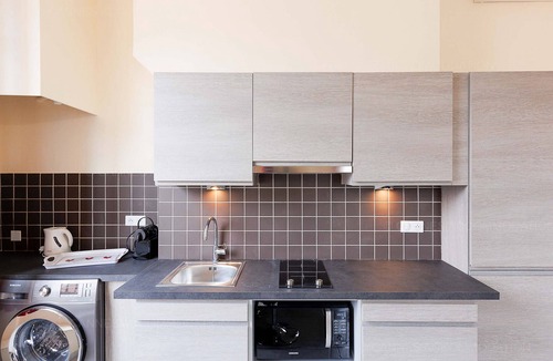 Cannes Old Town Apartment | Carrousel Stud-2201-Renovated studio just across the old harbour