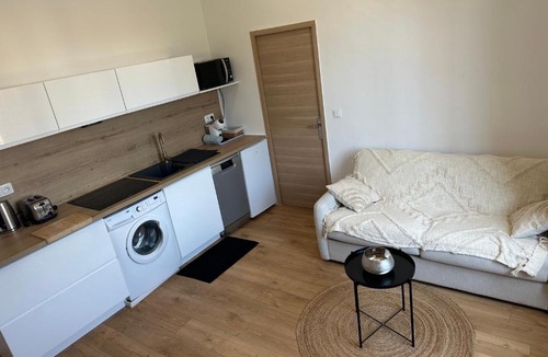 Clermont-Ferrand Apartment | Casa Cali Style and confort