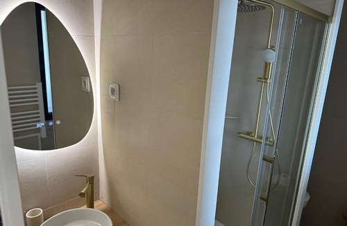 Clermont-Ferrand Apartment | Casa Cali Style and confort