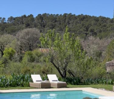 Cotignac House | CASA CARA - 4 Gites de Charmes avec piscine - Cotignac en Provence