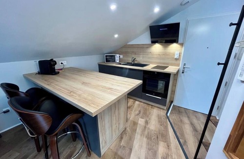 Brive-la-Gaillarde Apartment | Casa Lou Marine - T1 - Hyper Centre