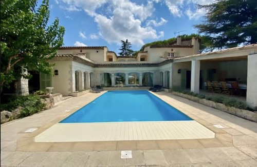 Mouans-Sartoux Villa | Castel Carpe Diem is a luxury villa with private pool, located between Cannes and Grasse