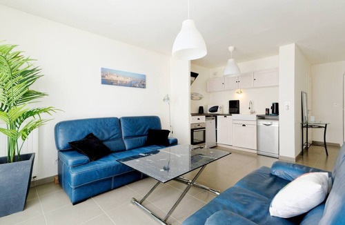 Le Pharo Apartment | CATALANS · Super T2 Climatisé avec Balcon à pied p