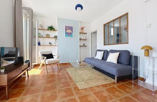 6th Arrondissement Apartment | Central - Bright - Air conditioning - Balcony