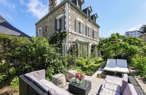 Dinard Villa | Central Cozy Stone-Villa: 4BR/10p, Spa & AGA