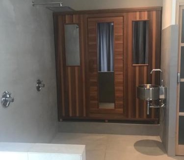 Queyrac Villa | Château Bernon Gite 15 Personnes - piscine et SPA