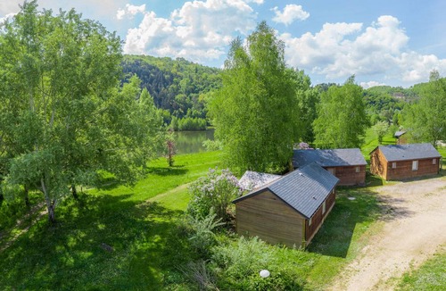 Saint-Germain-du-Teil Ski Chalet | Chalet 4-6 pers à Booz - LZV019B1