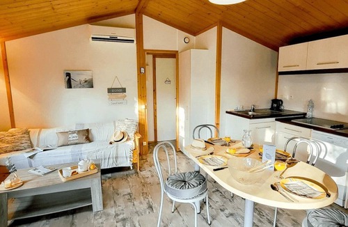 Saint-Denis-d'Oleron Ski Chalet | Chalet 2 étoiles - Piscine - eebbhh