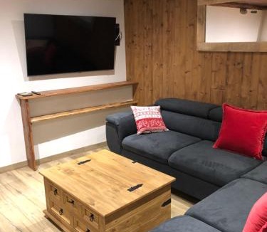 Bonneval-sur-Arc Ski Chalet | Chalet 3 Céline 6 personnes Vieux Village