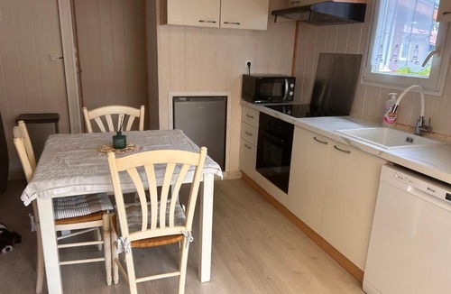 Port-des-Barques Ski Chalet | CHALET BORD de MER