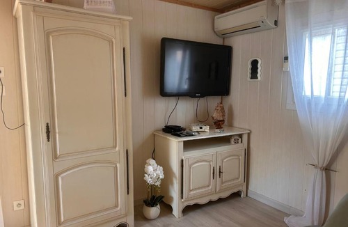 Port-des-Barques Ski Chalet | CHALET BORD de MER