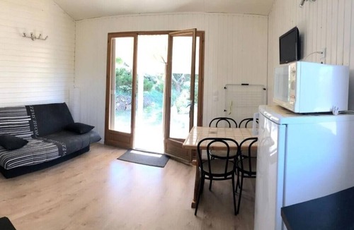 Les Vans Ski Chalet | Chalet "Comfort Shared Pool" with Pool, Shared Terrace, and Wi-Fi
