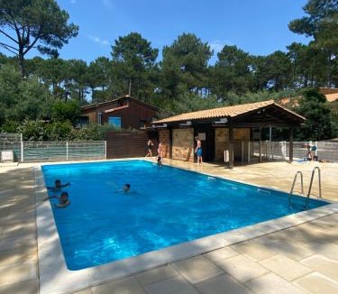 Maubuisson Ski Chalet | Chalet dans les pins