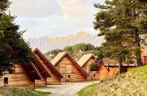 La Joue du Loup Ski Chalet | Chalet for 7 people - Les Flocons du Soleil