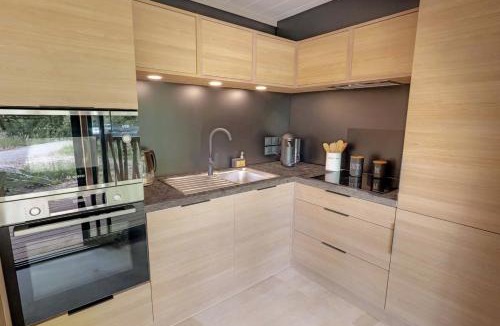Hasparren Ski Chalet | Chalet HABIA TXIKIA 4 pers, neuf, sur Hasparren, calme, avec piscine et climatisation, Pays Basque