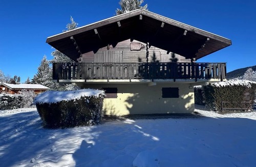 Les Carroz-d'Araches Ski Chalet | Chalet Le Warens 6-8p - Les Carroz center - pets welcome
