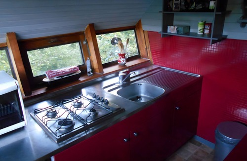 Mont-Dore Ski Chalet | Chalet "Les Sonnailles" with Mountain View, Shared Garden & Wi-Fi