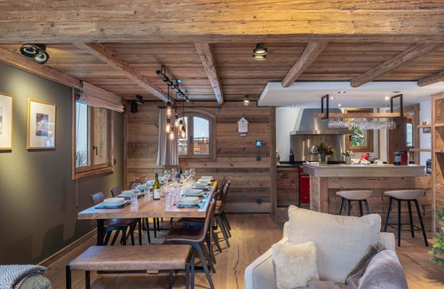 Meribel Ski Chalet | Chalet Méribel, 300m², 15 guests, comfort & shuttle included