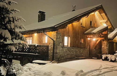 Meribel Ski Chalet | Chalet Méribel, 300m², 15 guests, comfort & shuttle included