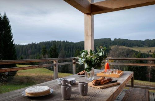 Notre-Dame-de-Bellecombe Ski Chalet | Chalet Monte Cinto - OVO Network