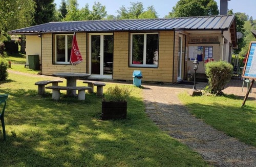 La Tour-dʼAuvergne Ski Chalet | Chalet, pets allowed - 5 guests