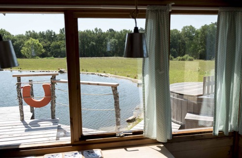 Ploemel Ski Chalet | Chalet spa Luxe sur le Bord de L'étang