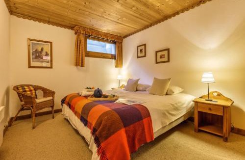 Chamonix-Mont-Blanc Apartment | Chalets d'Henri 67 - Happy Rentals