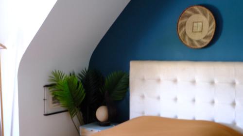 Rive Droite House | chambre chez particulier avec SDB et étage indépendant proche ARENA