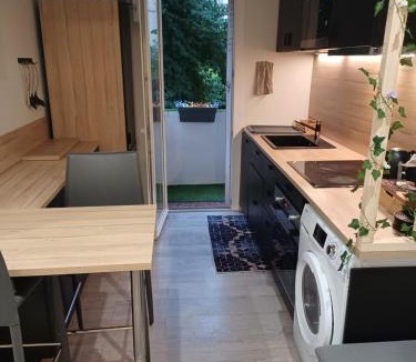 Saint-Pierre Bed & Breakfast | Chambre privée avec lit double - Appartement en colocation, quartier calme 13005 Marseille