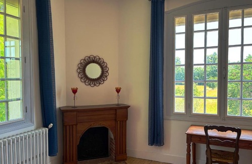 Pineuilh Bed & Breakfast | Chambre spacieuse