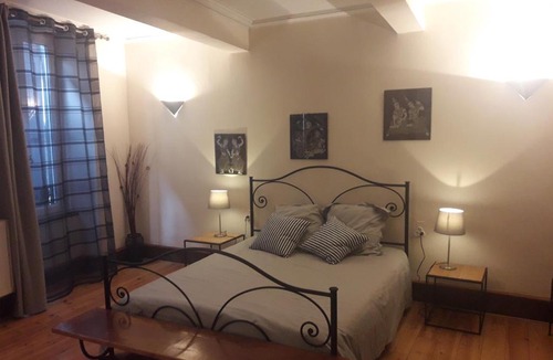Tarascon-sur-Ariege Bed & Breakfast | Chambres d'hôtes Belle Occitane