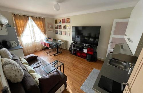 Saint-Pandelon Apartment | Chambres d'hôtes et T2 dans écolieu arts, ride et autres activités