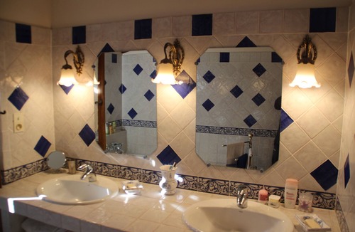 Manosque Bed & Breakfast | Chambres d'hôtes Elisa & Etienne