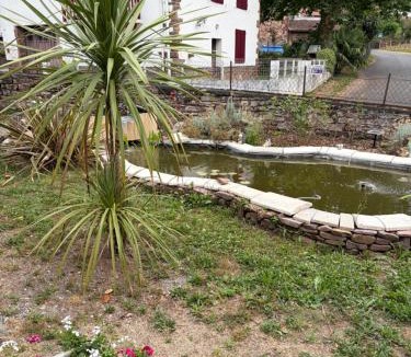Hosta House | chambres d'hôtes Etche Iza