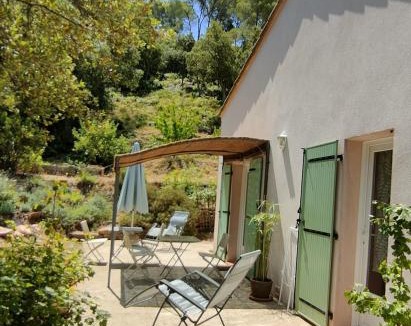 Pierrefeu-du-Var House | Chambres d'hôtes au temps des cerises