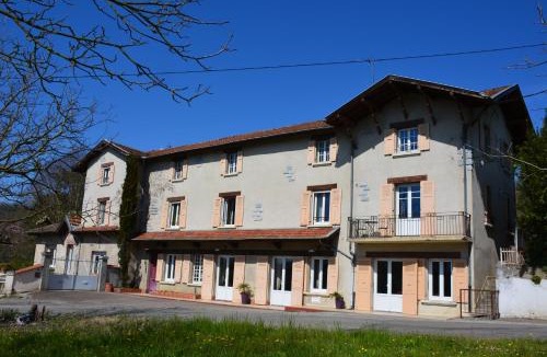 Saint-Lattier House | Chambres d´Hôtes Le Cèdre Bleu