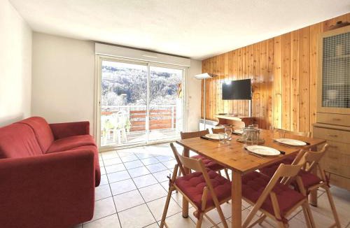 Briancon Apartment | Charmant 2 pièces avec balcon proche télécabine à Briançon - FR-1-330C-35