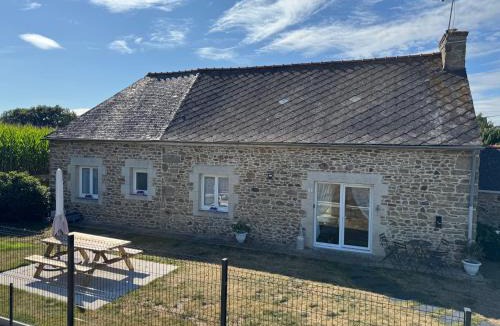 Lanfains House | Charmante maison en pierre