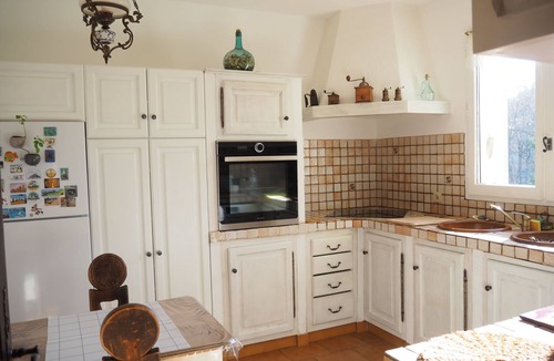 Pierrevert House | Charmantes Landhaus mit Garten by Interhome