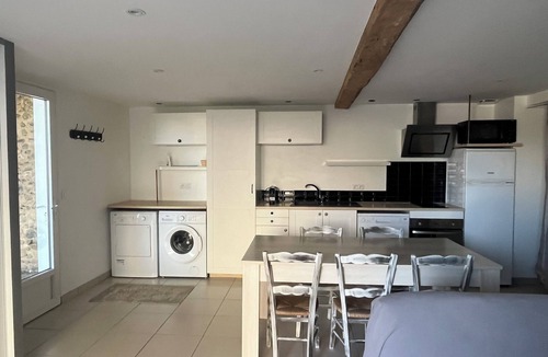 Boueilh-Boueilho-Lasque Apartment | Charming studio between sea and mountains