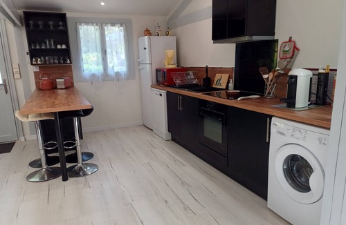 Montcuq House | Charming 2-Epis Rated "Chalet du Bosc" House with Garden and Air Conditioning