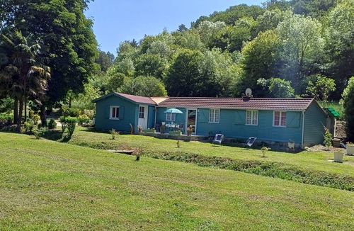 Montcuq House | Charming 2-Epis Rated "Chalet du Bosc" House with Garden and Air Conditioning